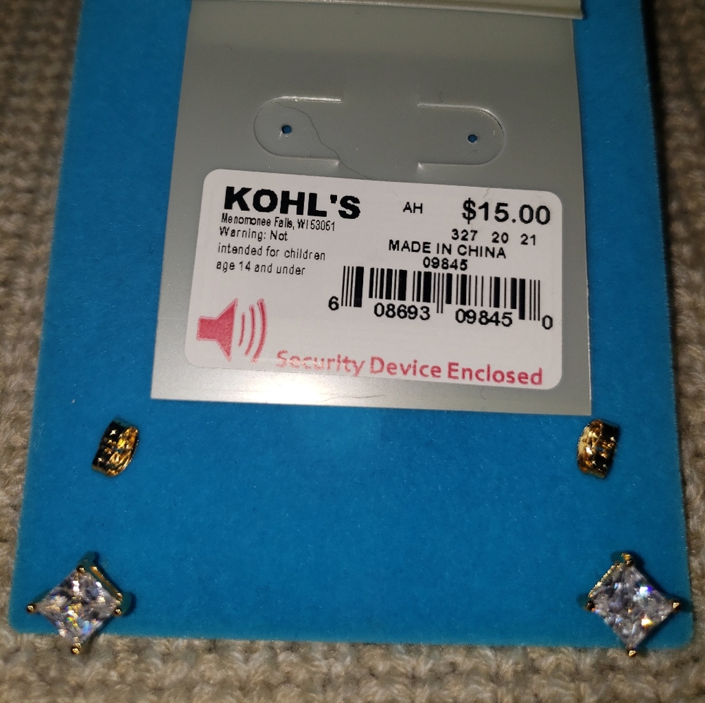 (2) cubic zirconia crystal earring sets - Picture 5 of 10